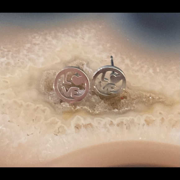 Stainless steel love earrings silver new - Picture 3 of 8